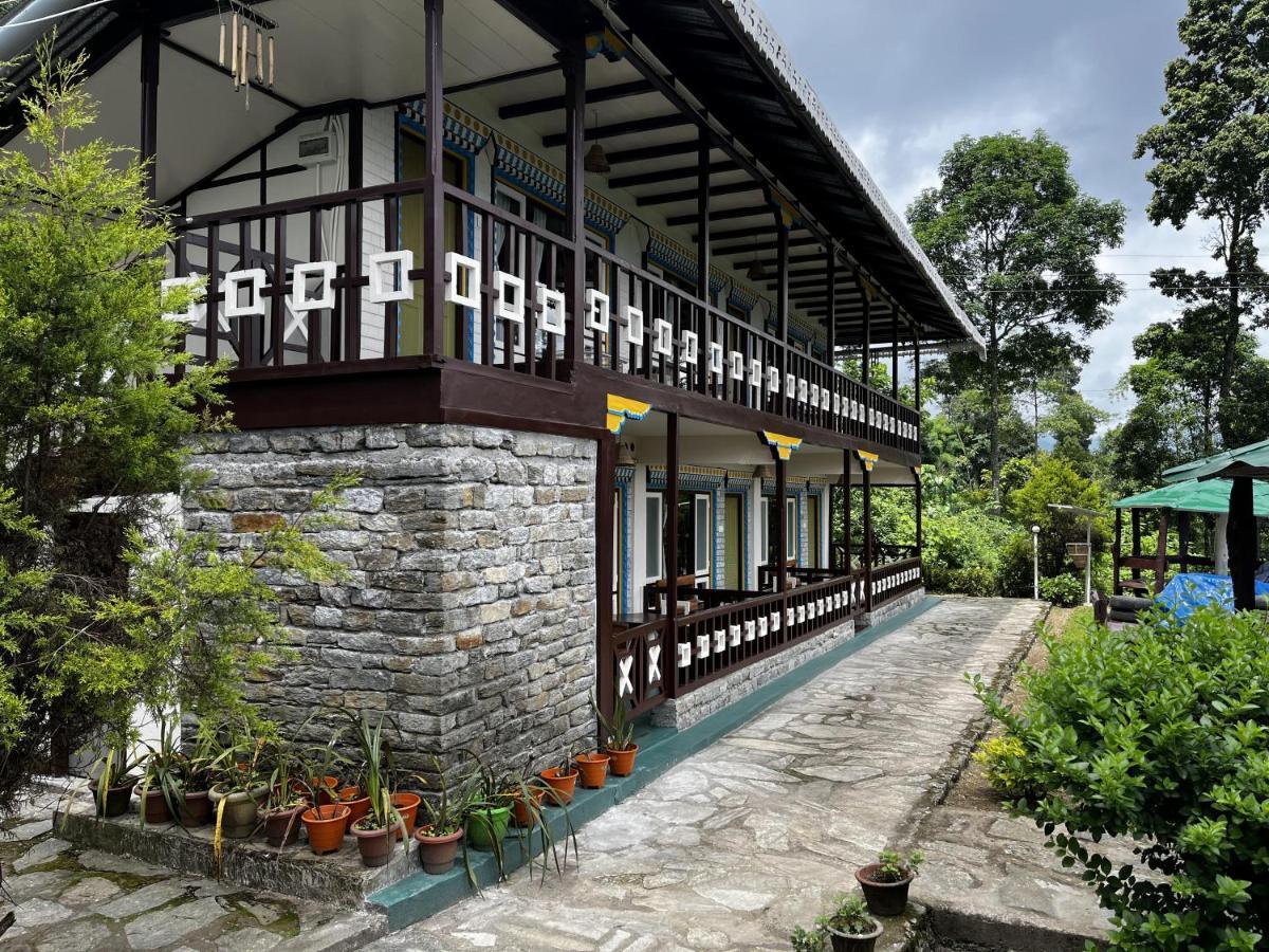 The Nettle And Fern Farmstay Pelling Exteriör bild